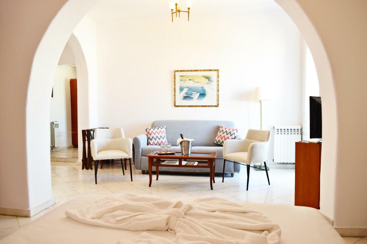 Hotel Adonis Mykonos Town Екстериор снимка