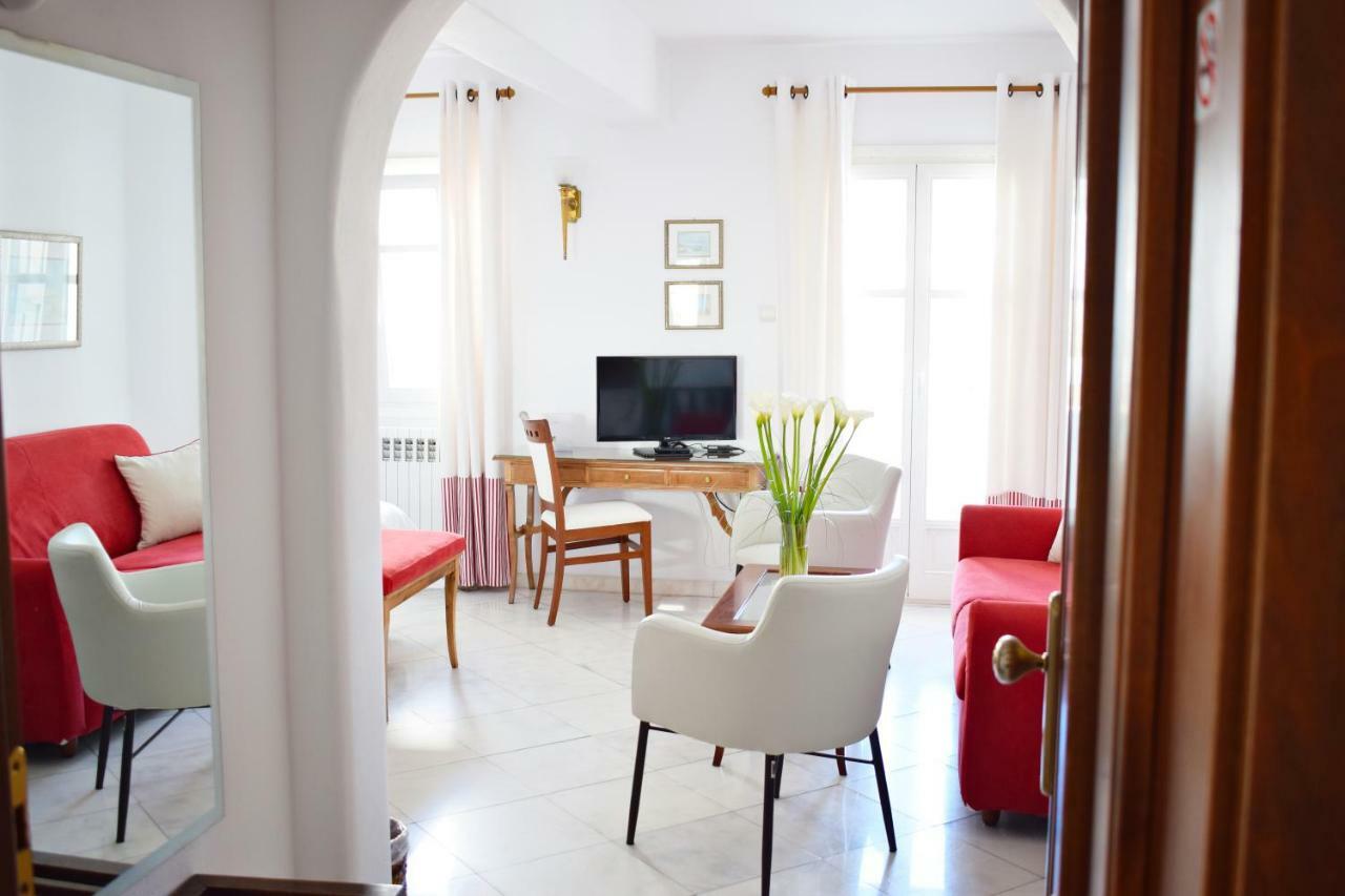 Hotel Adonis Mykonos Town Екстериор снимка